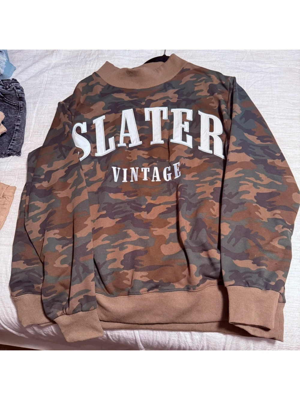 Slater vintage camo mock neck sweatshirt
